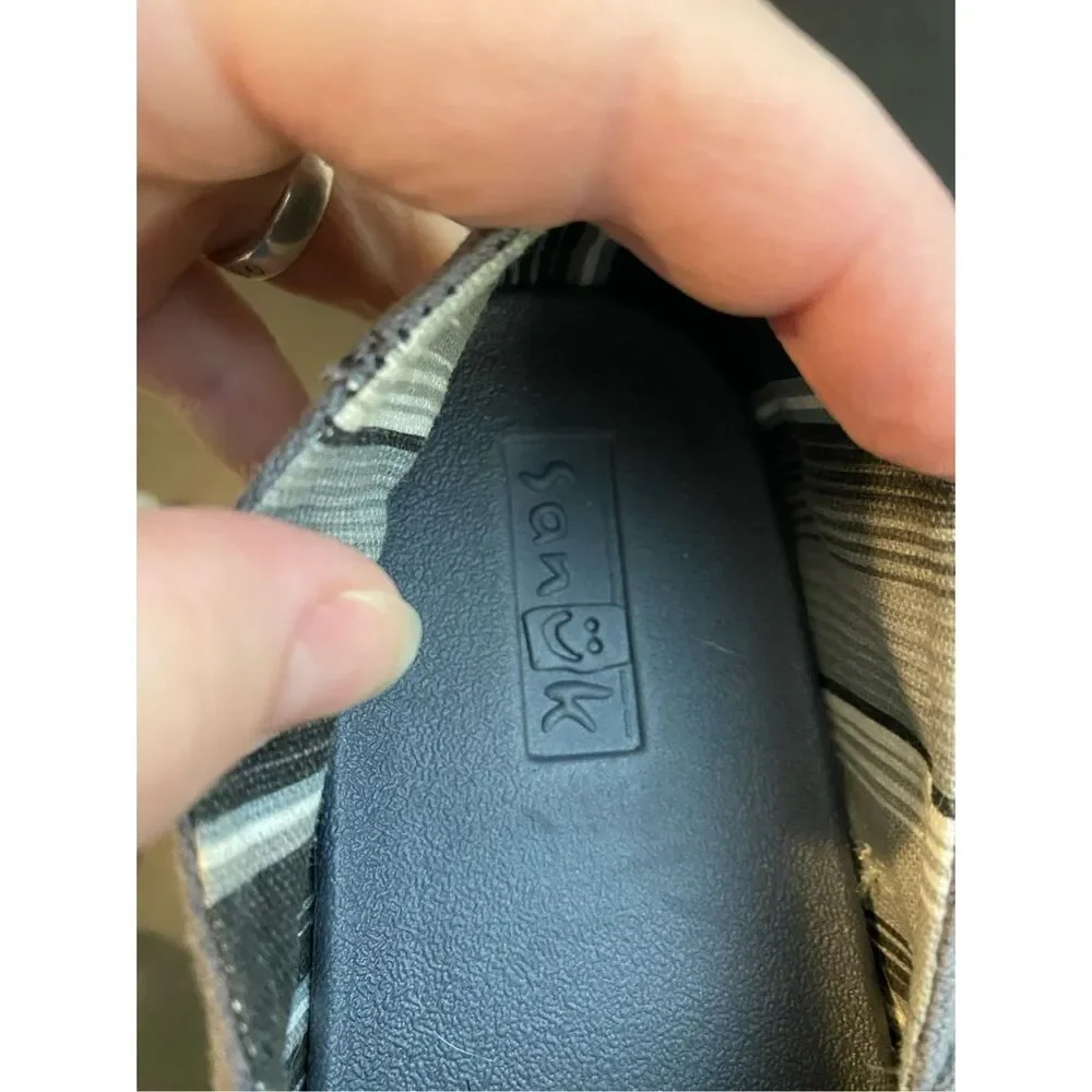 Sanuk Kids Size 3 Gray Loafer Boat Shoe